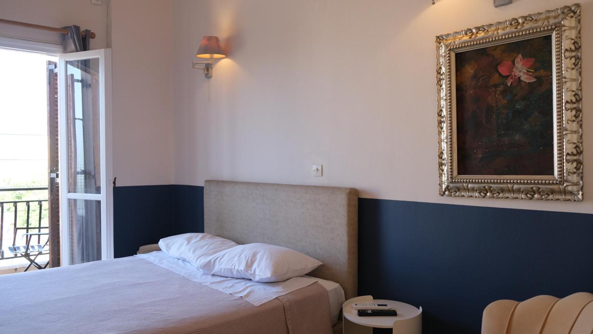 Leto Hotel Megalopoli Esterno foto