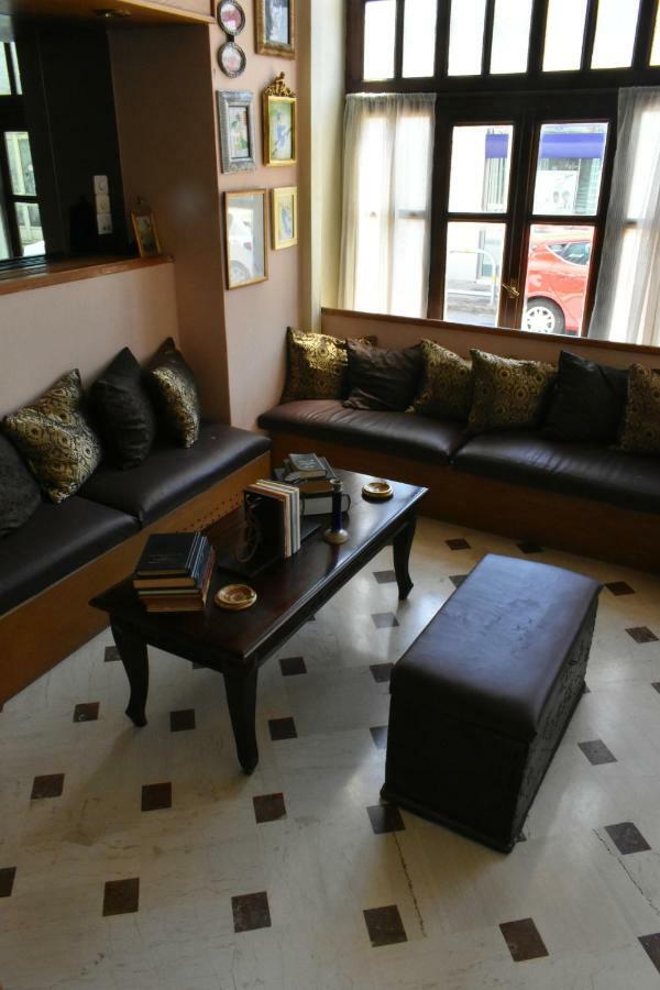 Leto Hotel Megalopoli Esterno foto