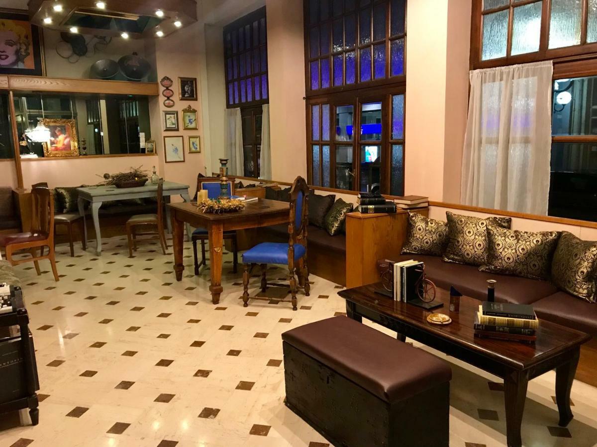 Leto Hotel Megalopoli Esterno foto